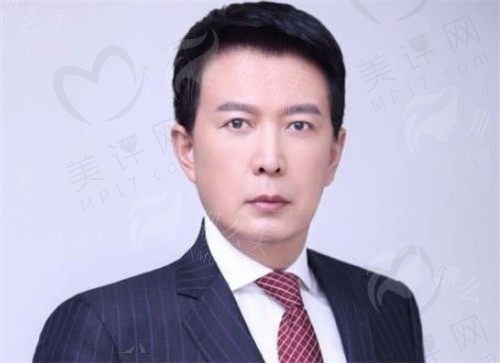 李鸿君