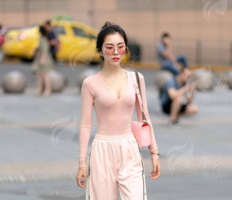 成都胸部整形好医生有哪些？蔡震/黄智勇/叶飞轮/张艳阁/候典举附价格参考