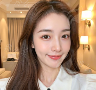 深圳宝丽整形李信锋鼻修复挛缩鼻综合修复怎么预约？鼻修复价格多少？李信锋24小时在线预约