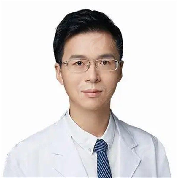 周云超和郭鑫哪个取奥美定技术好？医生实力点评+真实案例！