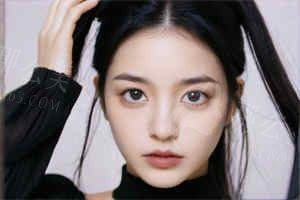高超医生 ——胸部整形领域佼佼者，雕琢深 V 乳沟重塑完美胸型，查看坐诊地址