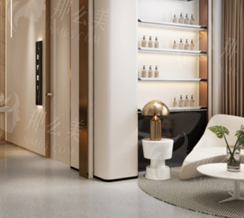 阳整形医院有哪些？埋线双眼皮价格参考，哪些医院能让你花小钱办大事？