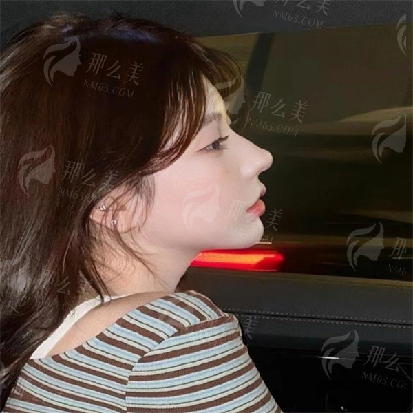 7da826b9gy1hp8qui9p8uj20lc0sg0uw.jpg