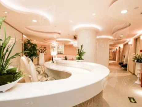 北京割双眼皮整形医院推荐及价格参考，优梵/薇琳/画美/联合丽格<span style=