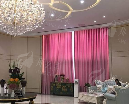 深圳南雅医疗美容门诊部价格体系:分层定价与透明化服务 深圳南雅医疗美容门诊部价格体系:分层定价与透明化服务