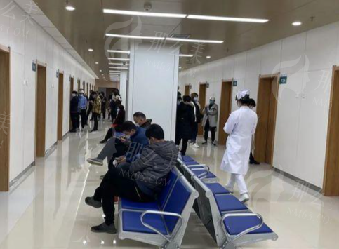 老年斑科学消除指南：成因解析与预防策略全攻略