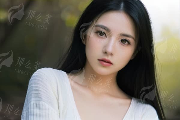 甲秀医疗“一指无痕”丰胸法：技术亮点解析