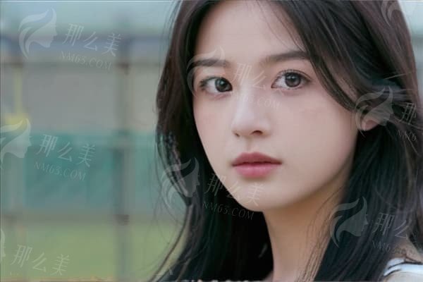 泰州苏王医疗美容苏式显微美眼项目特色：显微技术赋能精细操作