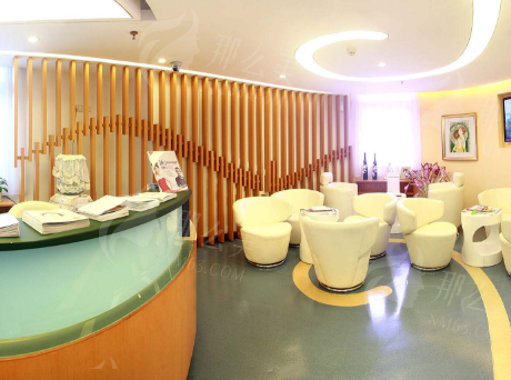 上海唐毅医生<span style=