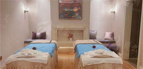 一、温州名人整形口腔医院王颍辉医生吸脂技术