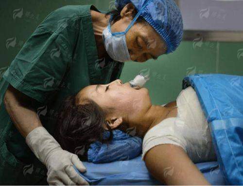 四、上海隆胸上榜好院到底怎么选？