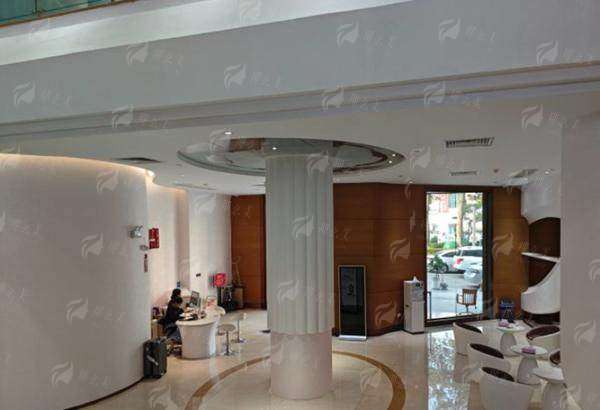 三、东莞爱思特医疗美容口腔门诊黄刚隆鼻实例对比分析