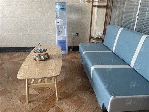 三、赤峰松山德康医院假体选择:安心与美学的双重保护