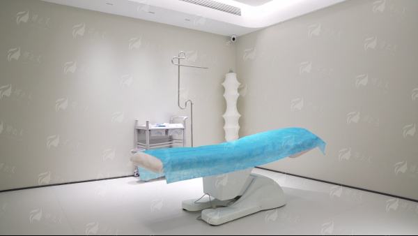 【哈尔滨爱琪医美】眼周黑绷带16800值不值？真实案例+价格全解析，看完再决定！