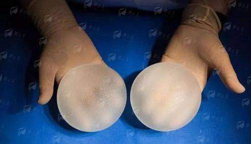 三、广东韩妃整形外科医院刘广元医生假体隆胸手术特色