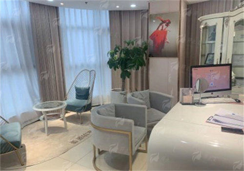 三、阜阳永功整形隆鼻术前准备指南