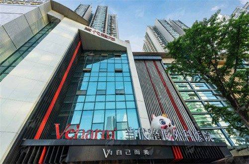 一、重庆当代杨力高难度胸修复技术怎么样?