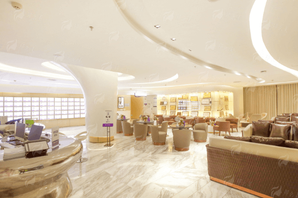 二、刘天云医生腰腹环吸技术强在哪?三大核心优势