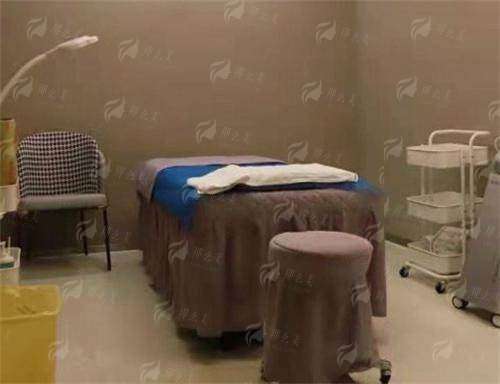 
聚焦东莞晗悦医疗美容门诊部！钟青杰上睑下垂矫正案例及口碑怎么样？