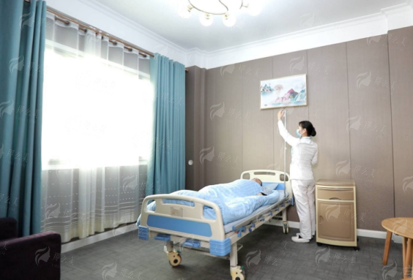 一、深圳华侨医院医疗美容科实力如何?