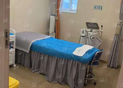 一、武汉光泽皇后整形的四重无痕提眉有什么特别？