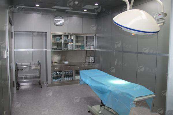 五、真实实例分享:三位求美者的蜕变故事