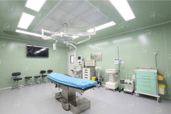 徐永成医生亲诊！北京黄寺医疗美容门诊部眼部整形权威解读，附真实用户反馈及预约方式