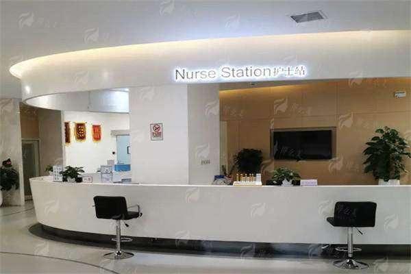 二、南宁爱思特浏晓军耳再造价格贵吗？2026收费详解