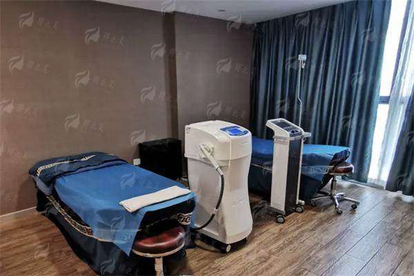 三、南宁爱思特如何预约浏晓军 医生？