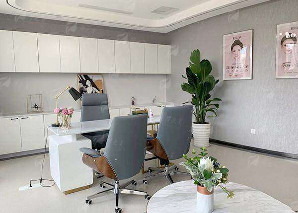 四、惠州稚美祛眼袋如何预约？就诊流程全解析