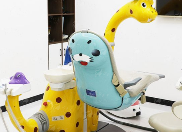 山东日照微笑口腔医院好不好？专家揭秘种牙优势，效果显著，附预约方式