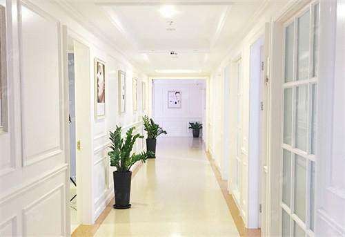 合肥白领安琪儿整形臧曙光做双眼皮怎么样？含地址价格案例及24小时预约方式