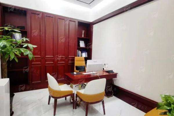 一、潍坊华韩整形切开双眼皮技术怎么样？