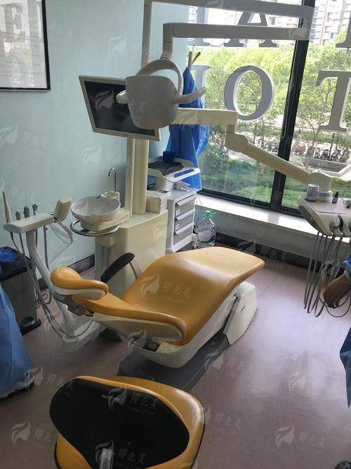 二、深圳汇港口腔医院介绍:藏在社区里的专精团队