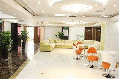 二、李蕾医生的6D轮廓提升有什么特殊优势？