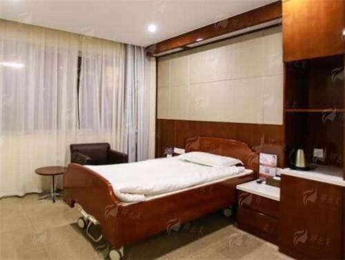 二、贵阳美贝尔徐威医生双眼皮真实实例长这样!