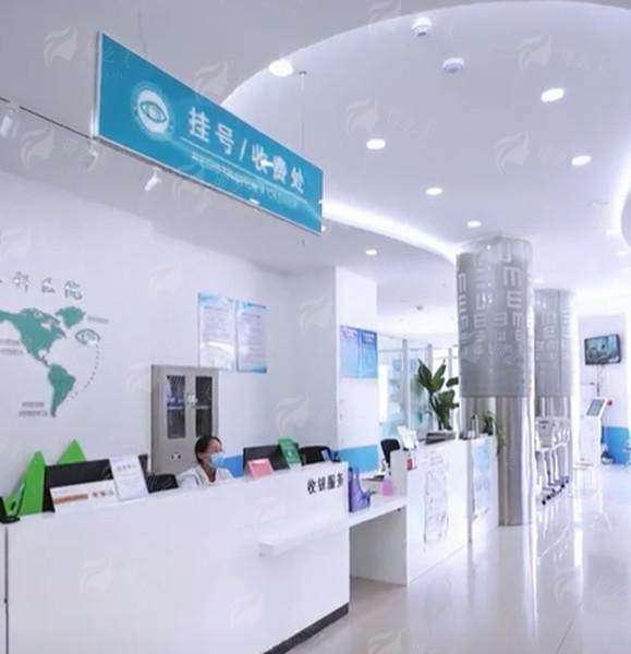 一、山东潍坊视康眼科医院正规吗?从资质到合作全方面解析