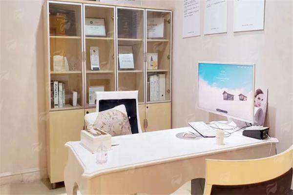 二、南宁华美磨骨真人实例大公开