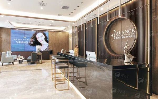 二、北京加减美医疗美容门诊部穆宝安开内眼角技术优势解析