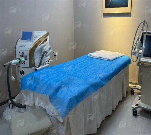 四、上海韩卓医疗美容如何预约全切双眼皮手术？