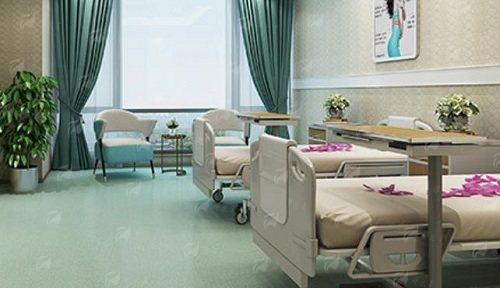 四、如何预约罗盛军 医生做鼻综合？