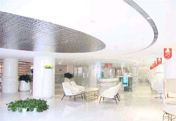 三、鲁华双眼皮手术后的修复情况如何？