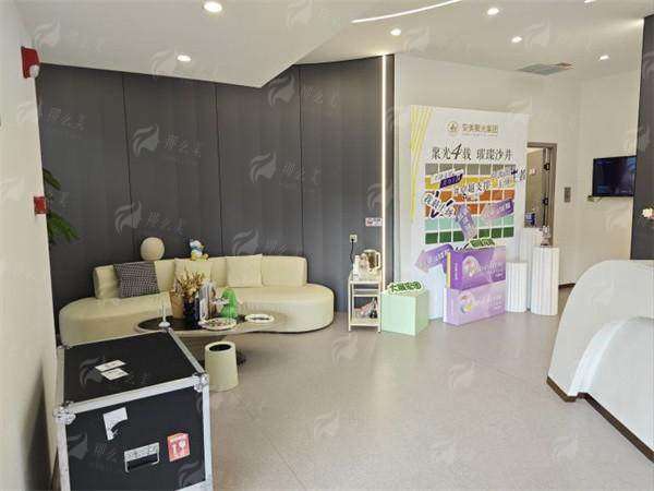 二、深圳安美聚光吸脂手术有哪些独特优势？