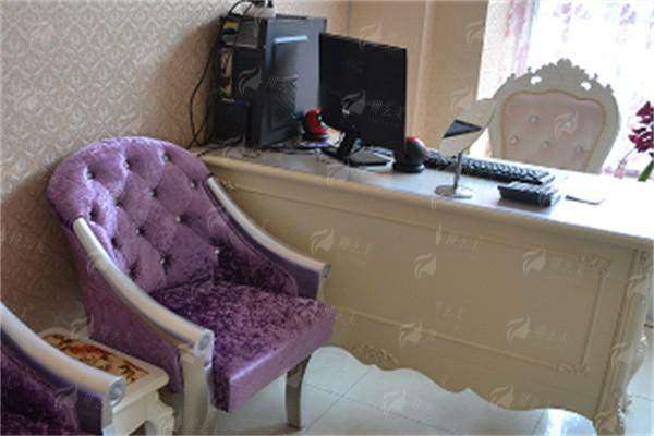 四、如何选择与预约王晓娟医生做眼袋