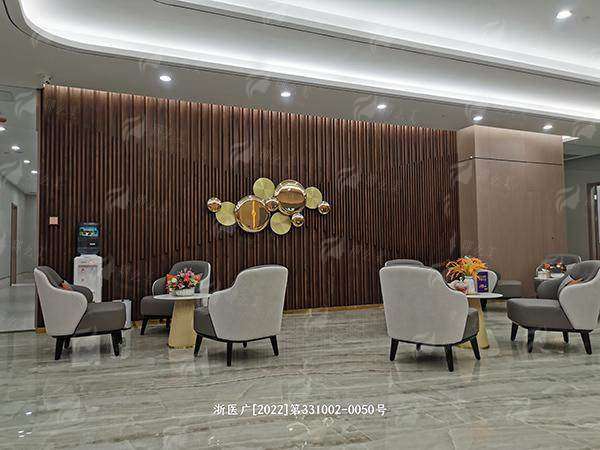 三、刘金华医生双眼皮手术价格及项目对比