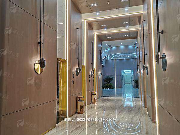 刘金华医生在台州维多利亚整形医院做双眼皮超厉害，用户反馈佳，新颜智尚小程序一键预约！