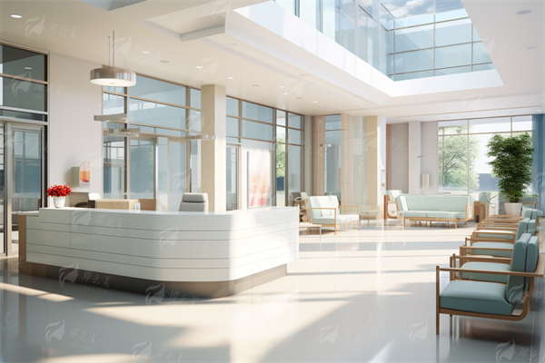 2. 全程贴心服务，从术前到术后