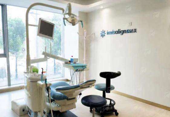 二、价格表曝光：热门项目收费明细