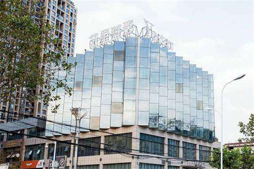 一、台州艺星医疗美容医院杨芒利医生:隆胸技术解析