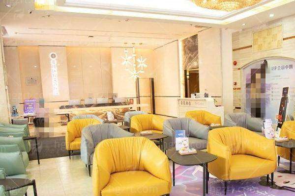 二、深圳非凡医疗美容医院假体隆胸预约挂号全流程